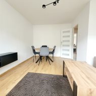 Mieszkanie na  1 piętrze, 2 pokoje w dobrej lokali