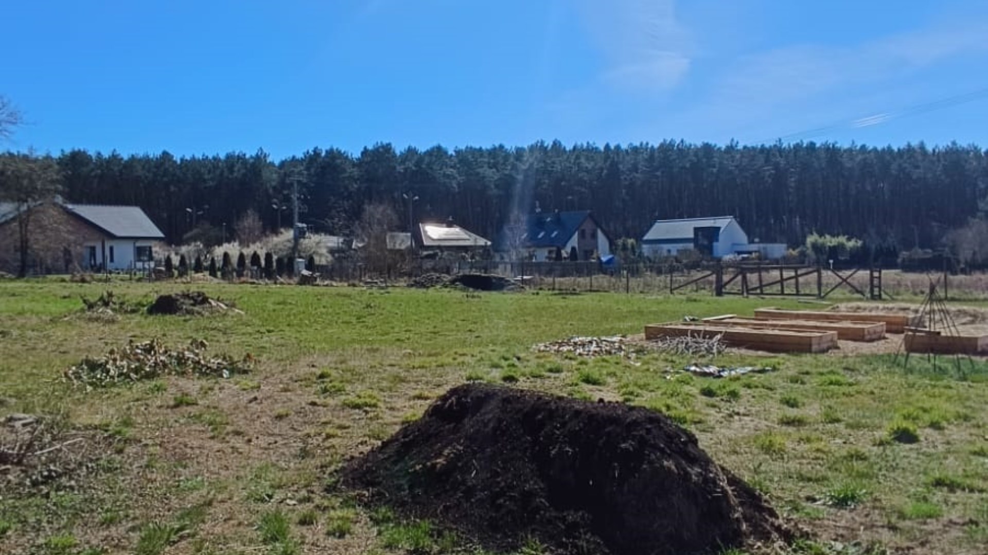 Działka na sprzedaż