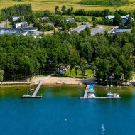 OŚRODEK WYPOCZYNKOWY Z WŁASNĄ LINIĄ BRZEGOWĄ !