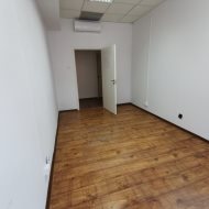 Lokal na sprzedaż