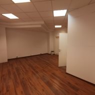 Lokal na sprzedaż
