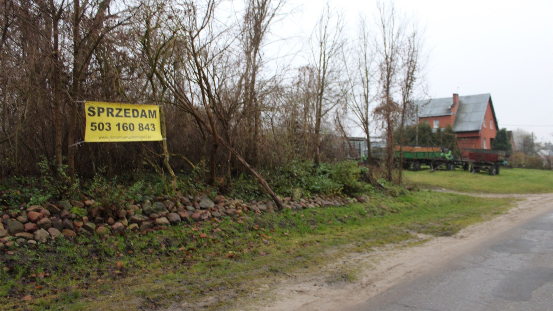 Działka na sprzedaż