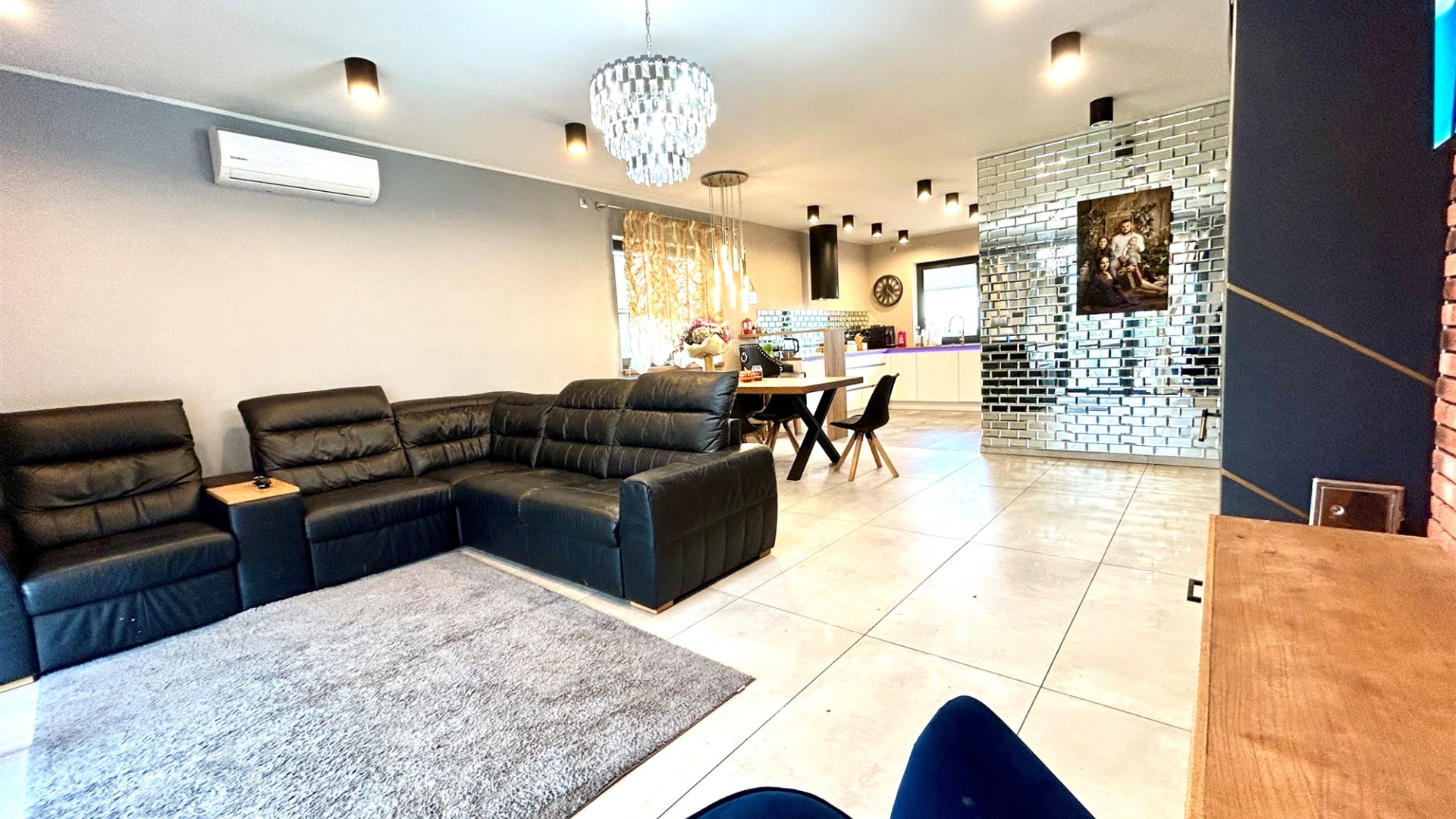 Nowy parterowy dom wolnostojący 