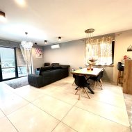 Nowy parterowy dom wolnostojący 