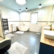 Nowy parterowy dom wolnostojący 