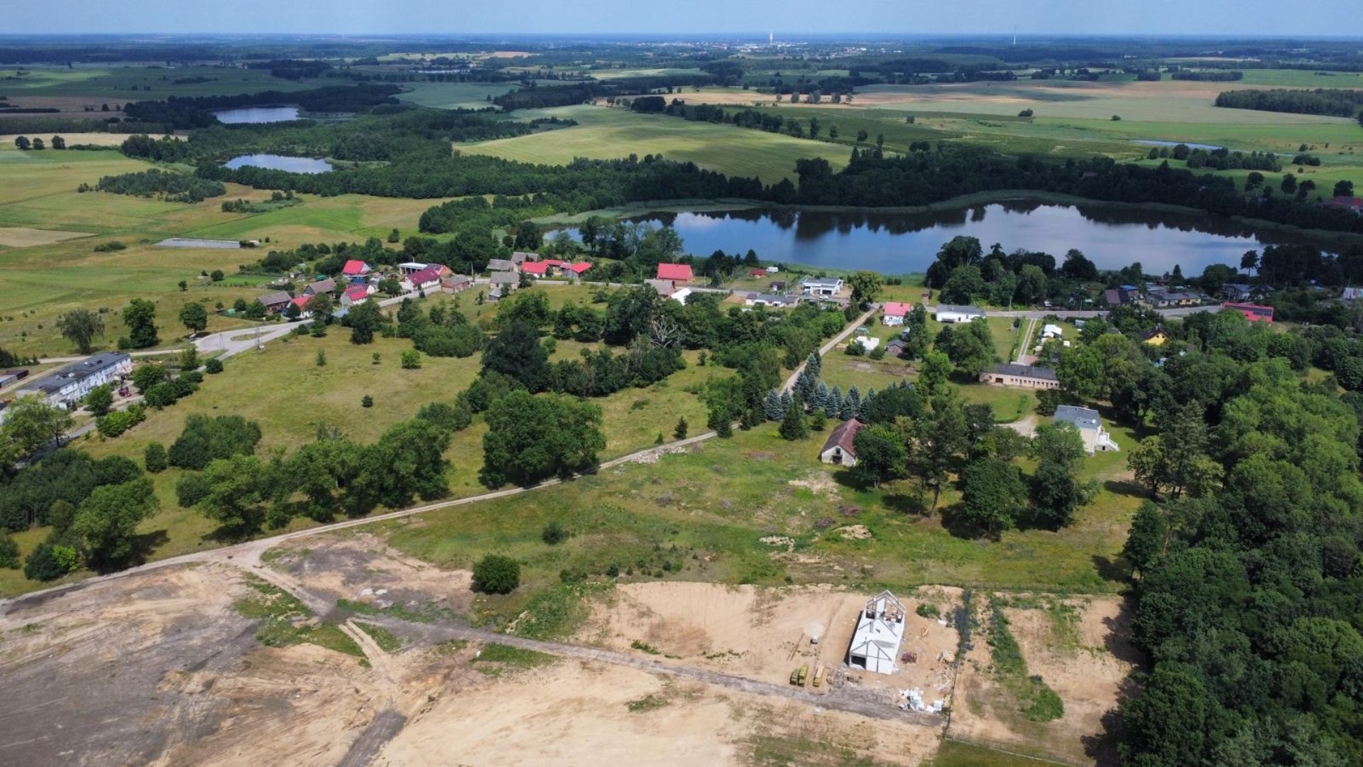 Działka na sprzedaż