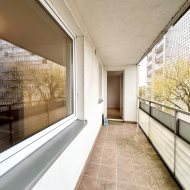 Nowsze budownictwo 2 pokoje z dużym balkonem