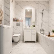 2 pokoje z balkonem, winda | 46,8 m² | Nowe Miasto