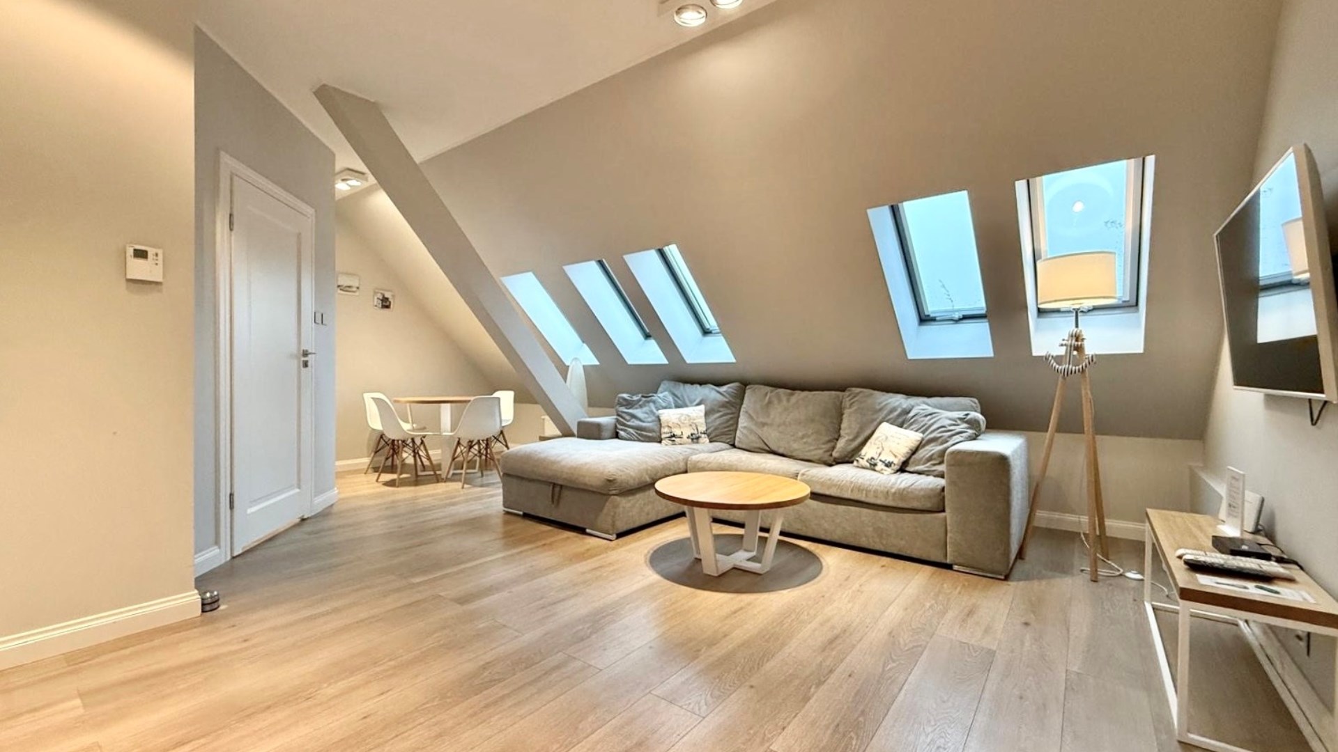 Atrakcyjny apartament przy latarnii w Kołobrzegu 