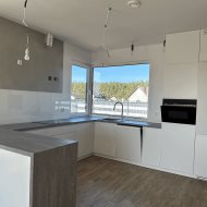 Nowy dom, gotowy do zamieszkania.