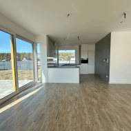 Nowy dom, gotowy do zamieszkania.