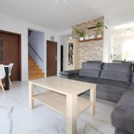 *wolno stojący*5 pokoi*garaż*taras*pompa ciepła*