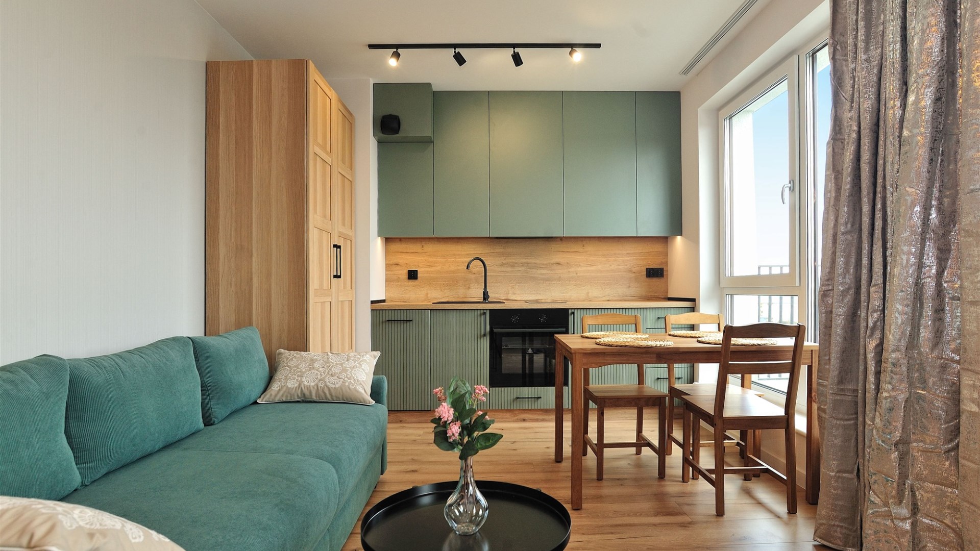 Wynajmę komfortową kawalerkę przy Nocznickiego 40a