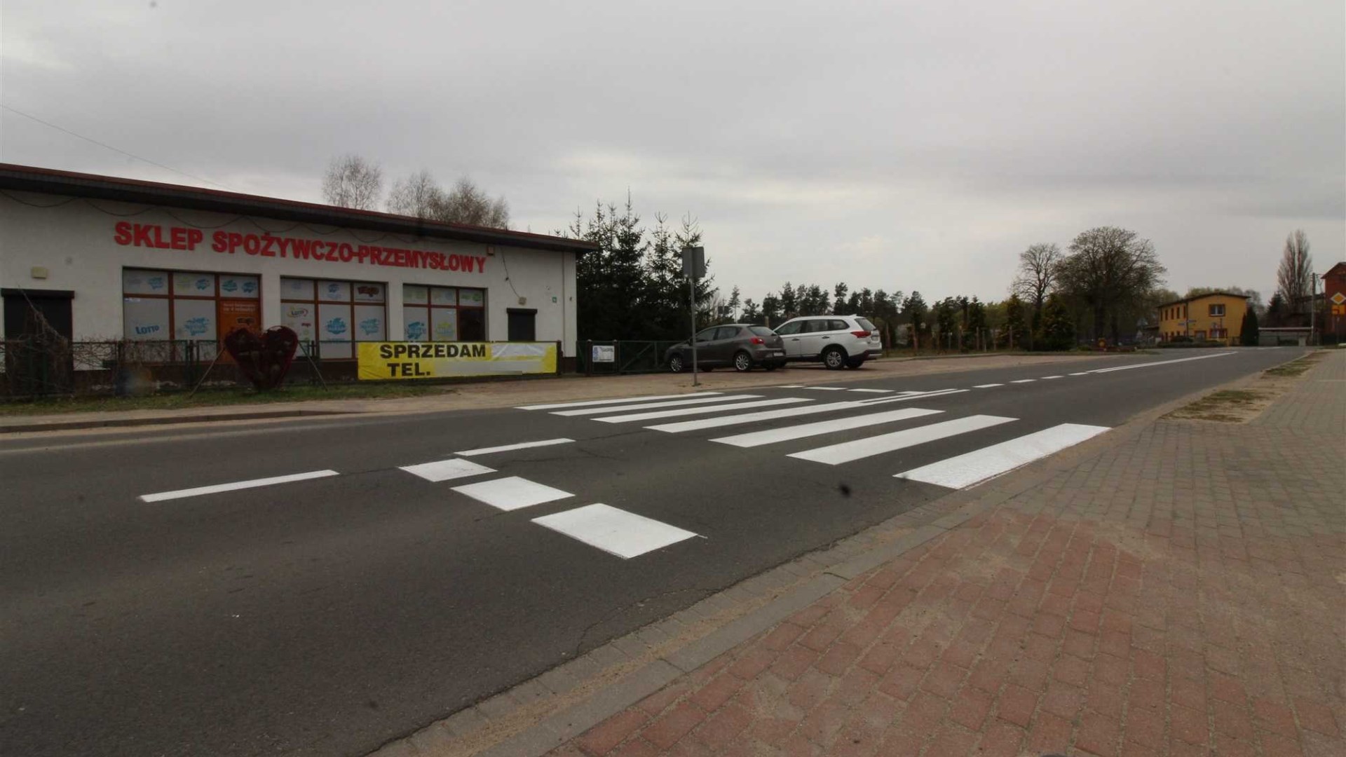 Sklep 160 m2 na działce 700 m2 * możliwość budynku