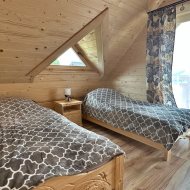 Dom z bali nad morzem, 3 apartamenty dwupoziomowe 