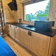 Dom z bali nad morzem, 3 apartamenty dwupoziomowe 