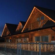 Dom z bali nad morzem, 3 apartamenty dwupoziomowe 