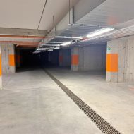 Luksusowe mieszkanie na osiedlu z basenem.